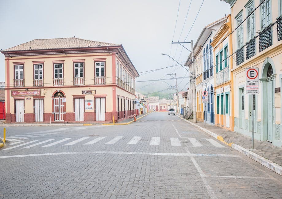 Charming historic street with colonial architecture in São Luíz do Paraitinga, SP, Brazil.