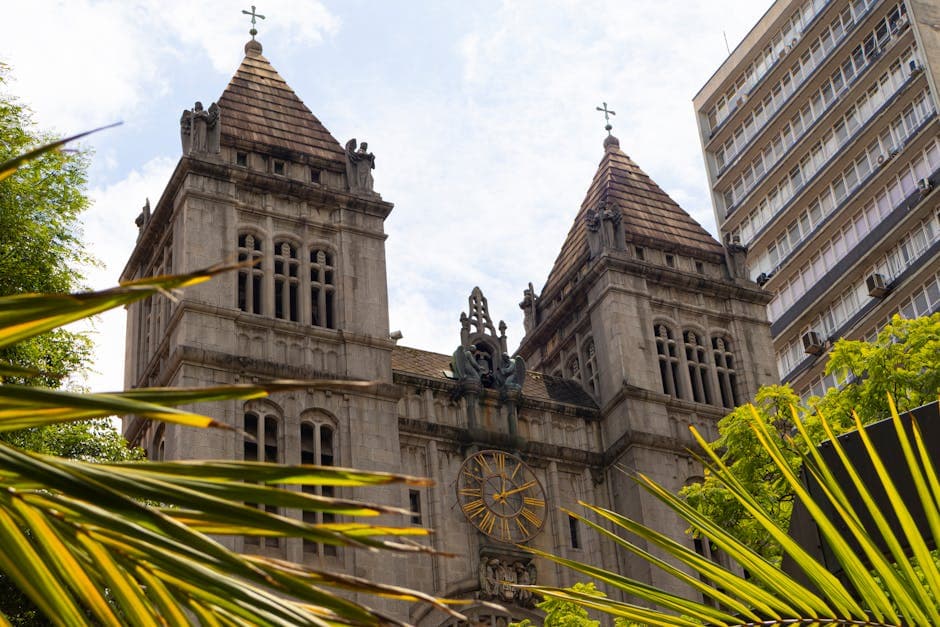 Capture of São Bento Monastery's Neo-Romanesque architecture in São Paulo.