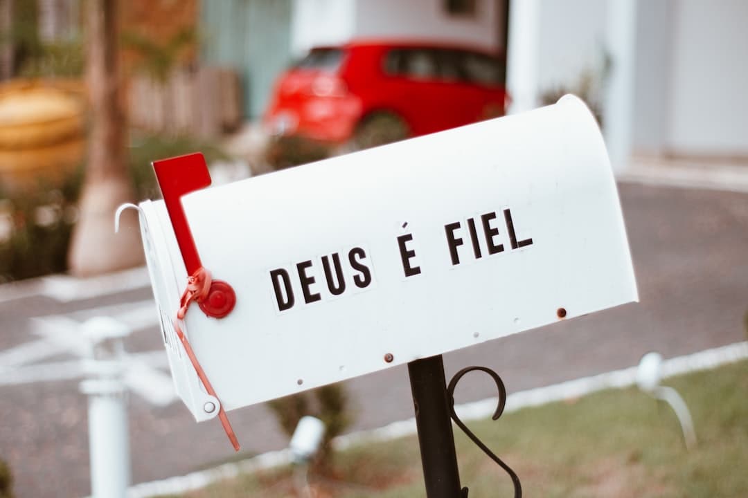 selective focus mailbox